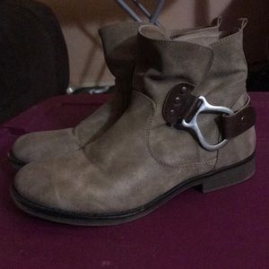 Muk Luks Tan Booties